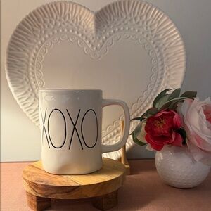 Rae Dunn XOXO Mug